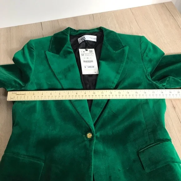 Zara Emerald Green Velvet Fitted Tailored Blazer Women’s size M Limited edit NWT - Picture 7 of 9